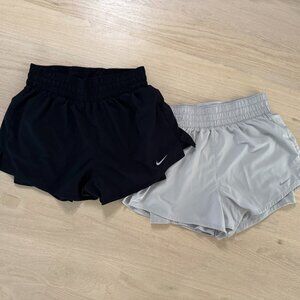 2 PAIRS Nike One Women's Dri-FIT High-Waisted 3" 2-in-1 Shorts Size Small